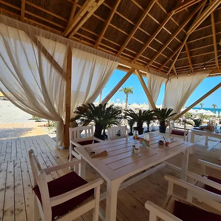 Sole 8 By Wave - Luxury 60mp Cu Terasa Si La Mare, Acces Direct Pe Plaja Ohiohi Beach- Mamaia Nord - Restaurant, Parcare Gratuita