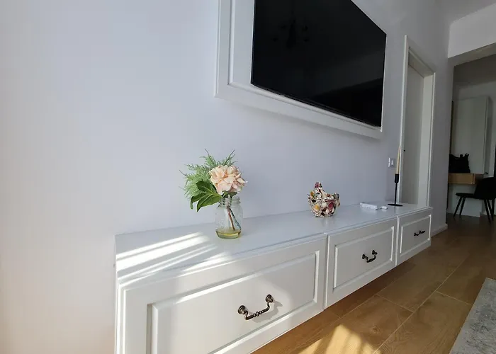 Sole 8 By Wave - Luxury 60mp Cu Terasa Si La Mare, Acces Direct Pe Plaja Ohiohi Beach- Mamaia Nord - Restaurant, Parcare Gratuita Apartmán