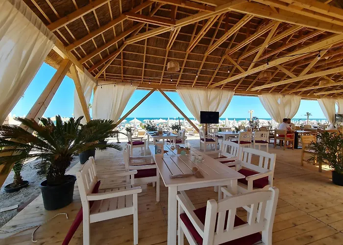 Sole 8 By Wave - Luxury 60mp Cu Terasa Si La Mare, Acces Direct Pe Plaja Ohiohi Beach- Mamaia Nord - Restaurant, Parcare Gratuita Apartmán