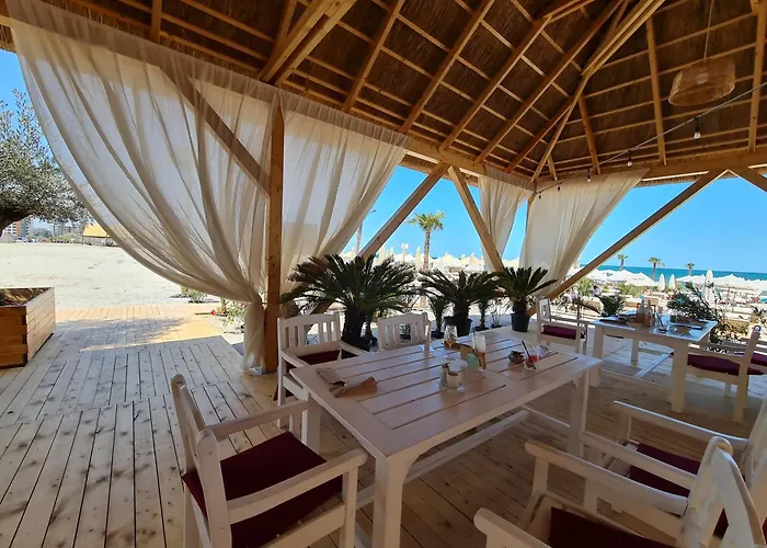 Sole 8 By Wave - Luxury 60mp Cu Terasa Si La Mare, Acces Direct Pe Plaja Ohiohi Beach- Mamaia Nord - Restaurant, Parcare Gratuita