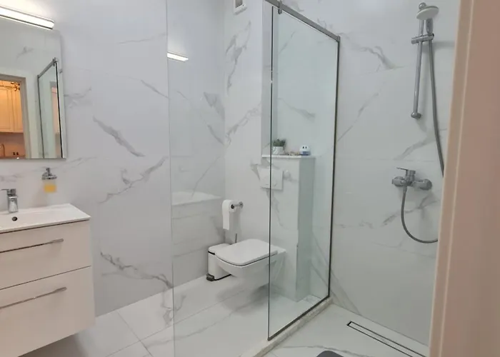 Apartmán Sole 8 By Wave - Luxury 60mp Cu Terasa Si La Mare, Acces Direct Pe Plaja Ohiohi Beach- Mamaia Nord - Restaurant, Parcare Gratuita